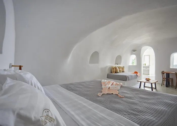 Diamond Luxury Collection * Oia (Santorini)