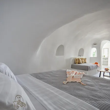 Diamond Luxury Collection * Oia (Santorini)